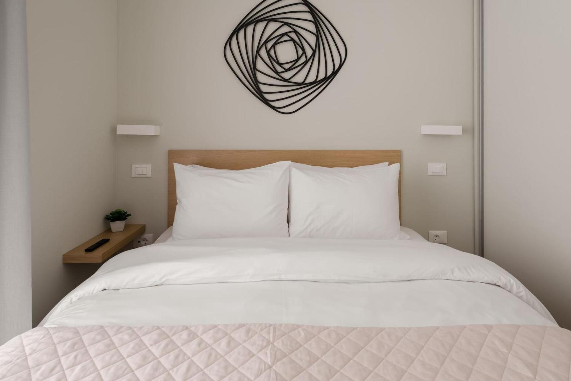 Urban Apt With Stunning Acropolis View & Roofdeck Athen Eksteriør billede